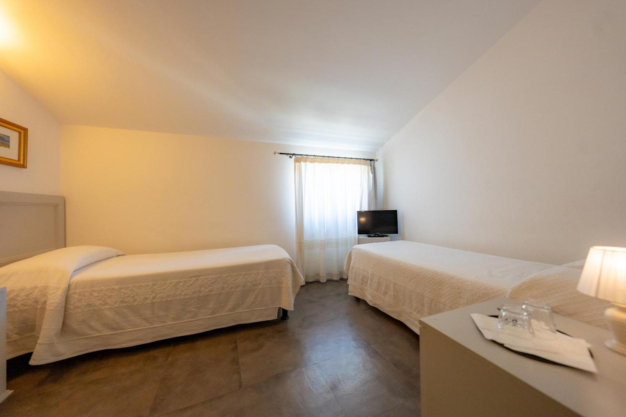 Albergo Residenziale La Corte Tortolì Exterior foto